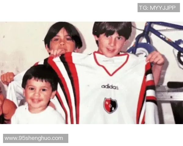 足球明星童年成长故事与经典瞬间回顾图片集锦 足球明星童年成长故事与经典瞬间回顾图片集锦